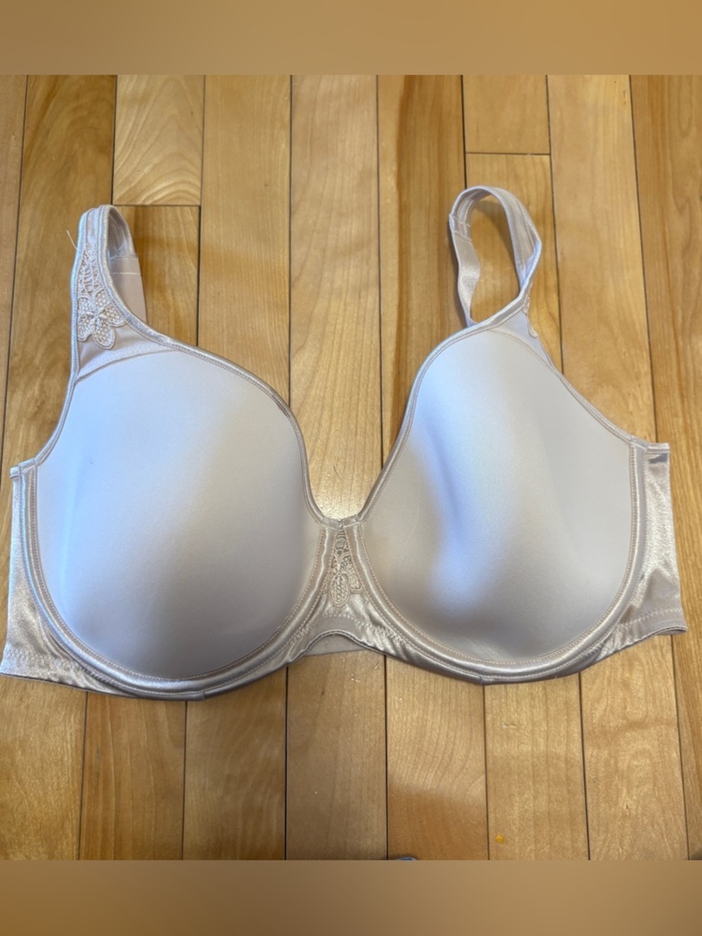 Wonder bra size 40DDD Cream Underwire Lightly Lined Lace